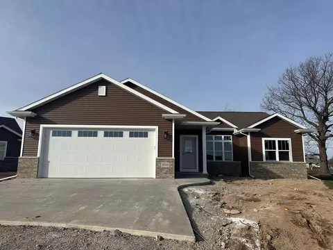 2228 E Honeygold Ct, Appleton, WI 54913