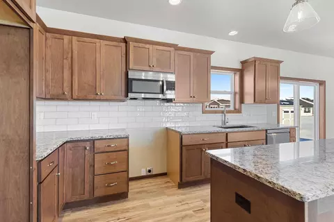 2228 E Honeygold Ct, Appleton, WI 54913 photo 3