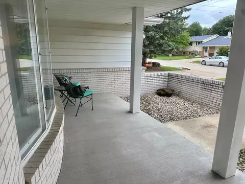 3421 E Crestview Dr, Appleton, WI 54915 photo 3