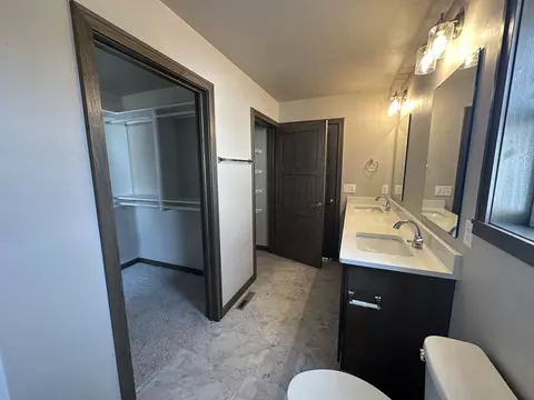 2227 E Honeygold Ct, Appleton, WI 54913 photo 4