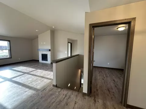 2227 E Honeygold Ct, Appleton, WI 54913 photo 10