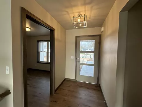 2227 E Honeygold Ct, Appleton, WI 54913 photo 3