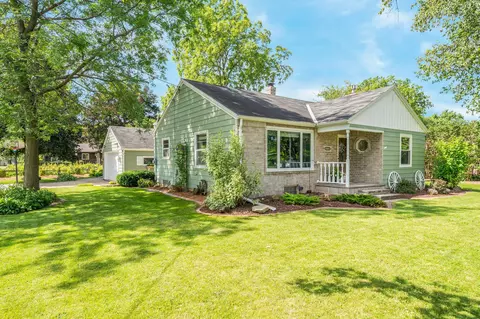 501 W 10th St, Kaukauna, WI 54130