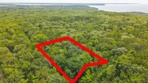 Pine Tree Road, Sturgeon Bay, WI 54235