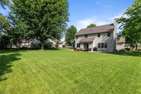Exterior - 2701 E Dietzen Dr, Appleton, WI 54915 photo 8 of 10