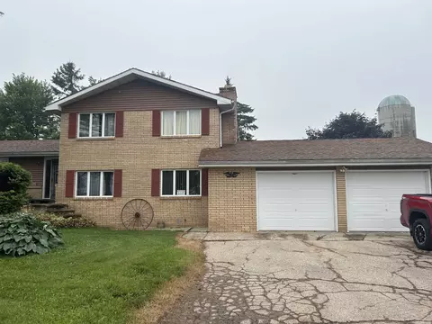 6017 County Rd V, Gillett, WI 54124