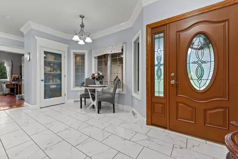 Entry Way - w10792 Little Road, Gresham, WI 54128 photo 1 of 8