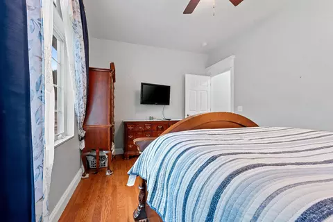 Bedroom - w10792 Little Road, Gresham, WI 54128 photo 6 of 7