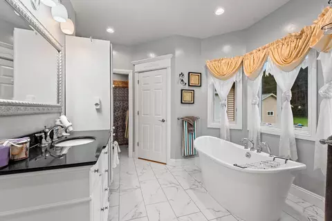 Bath - w10792 Little Road, Gresham, WI 54128 photo 1 of 6