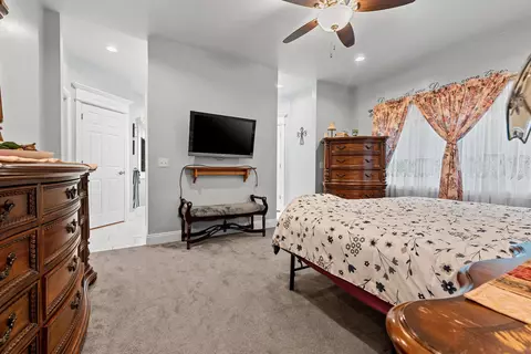 Bedroom - w10792 Little Road, Gresham, WI 54128 photo 1 of 7