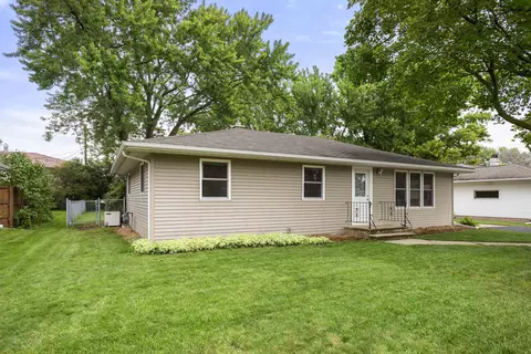 Exterior - 210 W Wilson Ave, Appleton, WI 54915 photo 2 of 7