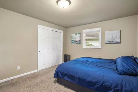 Bedroom - 210 W Wilson Ave, Appleton, WI 54915 photo 2 of 4