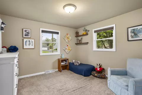 Bedroom - 210 W Wilson Ave, Appleton, WI 54915 photo 3 of 4