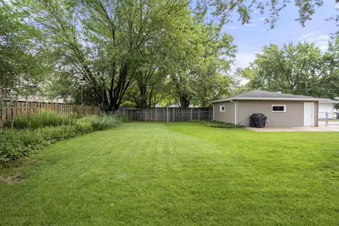 Exterior - 210 W Wilson Ave, Appleton, WI 54915 photo 6 of 7