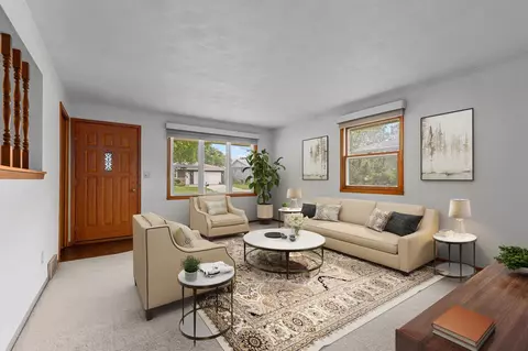 Living - 1601 N Edgewood Ave, Appleton, WI 54914 photo 3 of 3