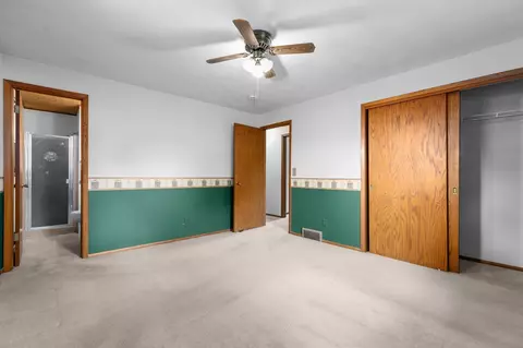 Bedroom - 1601 N Edgewood Ave, Appleton, WI 54914 photo 8 of 8