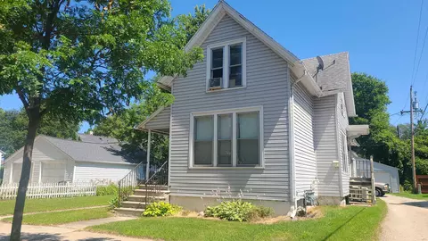 118 N Roosevelt St, Green Bay, WI 54301