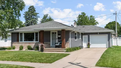 1224 W Roberts Ave, Appleton, WI 54914
