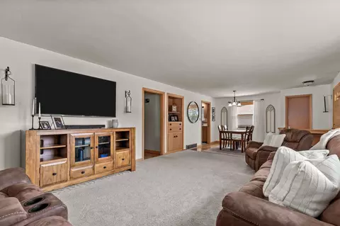1224 W Roberts Ave, Appleton, WI 54914 photo 4
