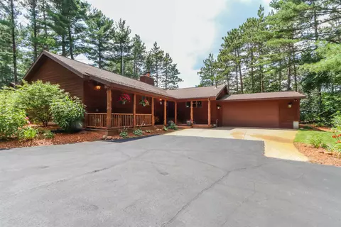 n235 4th Avenue, Westfield, WI 53964