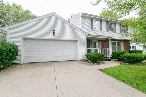 567 E Peckham St, Neenah, WI 54956