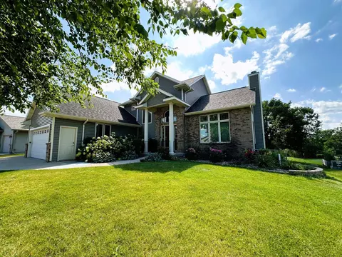 1194 S Park Ave, Fond Du Lac, WI 54935
