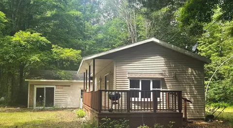 1122 Mytas Rd, White Lake, WI 54491