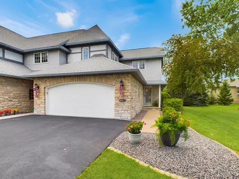 1627 N Lilas Dr, Appleton, WI 54914