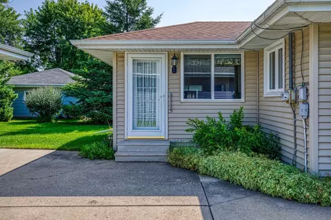 Exterior - 1218 W Roberts Ave, Appleton, WI 54914 photo 8 of 12
