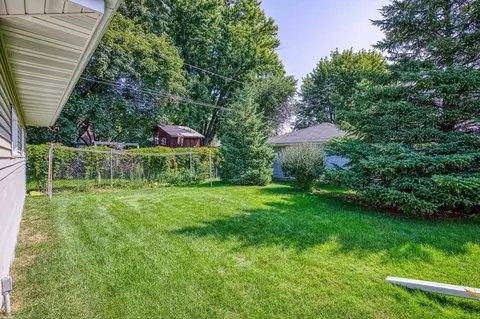 Exterior - 1218 W Roberts Ave, Appleton, WI 54914 photo 3 of 12
