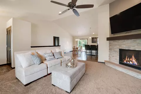 618 Harvest Trl, Appleton, WI 54913 photo 6