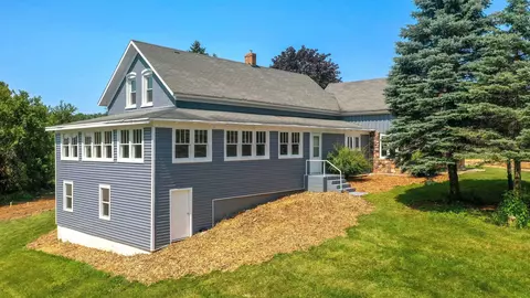 2564 County Road C, Krakow, WI 54137