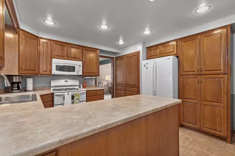 2517 Beechwood Ct, Appleton, WI 54911 photo 33