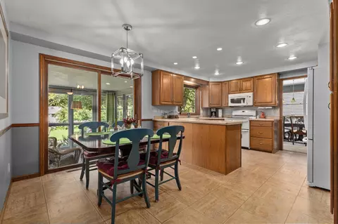 2517 Beechwood Ct, Appleton, WI 54911 photo 37