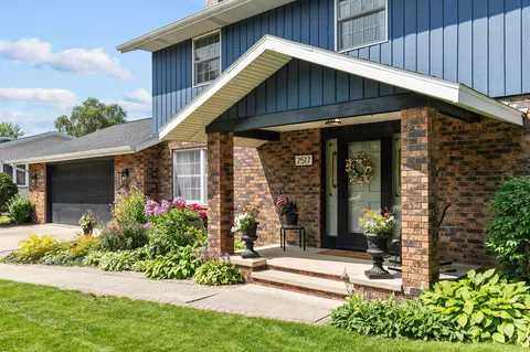 2517 Beechwood Ct, Appleton, WI 54911 photo 3