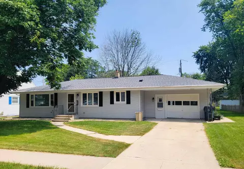 283 Woodward St, Fond Du Lac, WI 54935