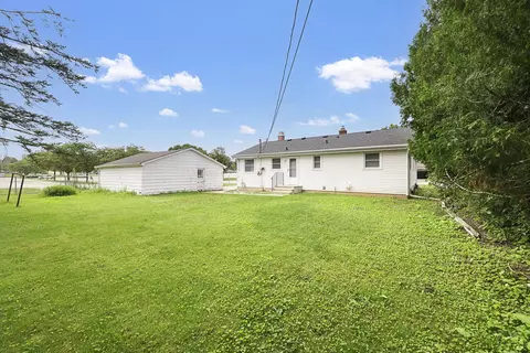 615 E Capitol Dr, Appleton, WI 54911 photo 3