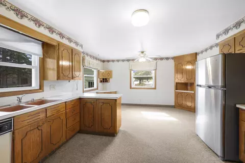 615 E Capitol Dr, Appleton, WI 54911 photo 7