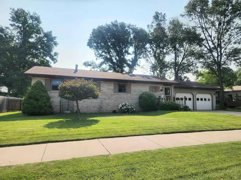 722 Sheridan St, Kaukauna, WI 54130