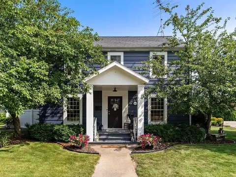 408 W Maple St, Sturgeon Bay, WI 54235