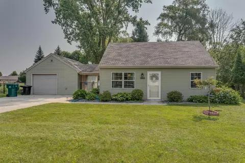 1666 Belmont Rd, Green Bay, WI 54313