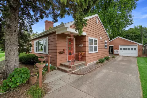 1617 Lorain Ct, Appleton, WI 54914