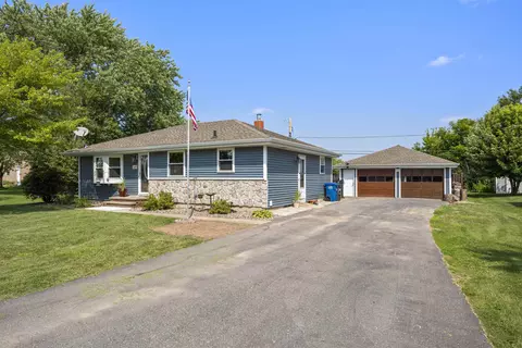 1483 Fatima St, Menasha, WI 54952