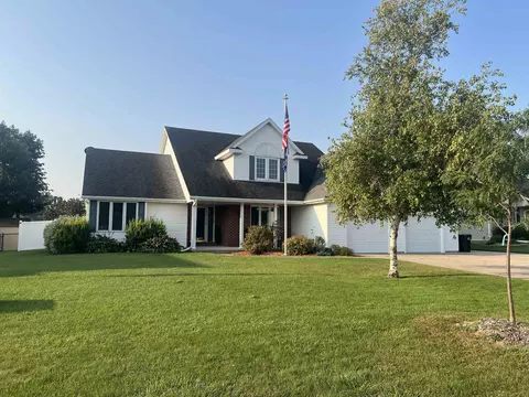 2805 Steamboat Springs Run, Green Bay, WI 54313