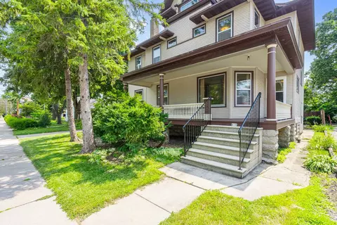 617 W Irving Ave, Oshkosh, WI 54901