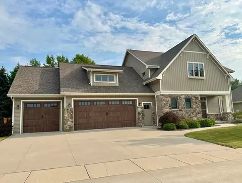 w6066 Ryford Street, Menasha, WI 54952