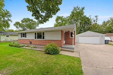 624 Simonet St, Green Bay, WI 54301
