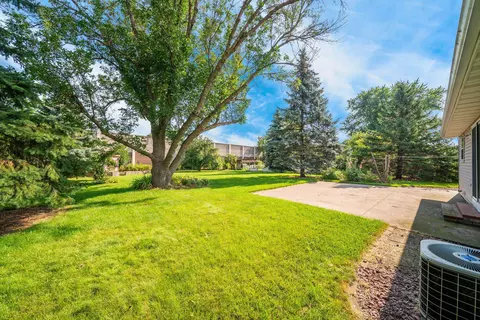 Exterior - 324 E James St, Appleton, WI 54915 photo 6 of 8