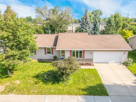 View/Area - 324 E James St, Appleton, WI 54915 photo 1 of 3