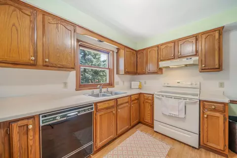 Kitchen - 324 E James St, Appleton, WI 54915 photo 2 of 3